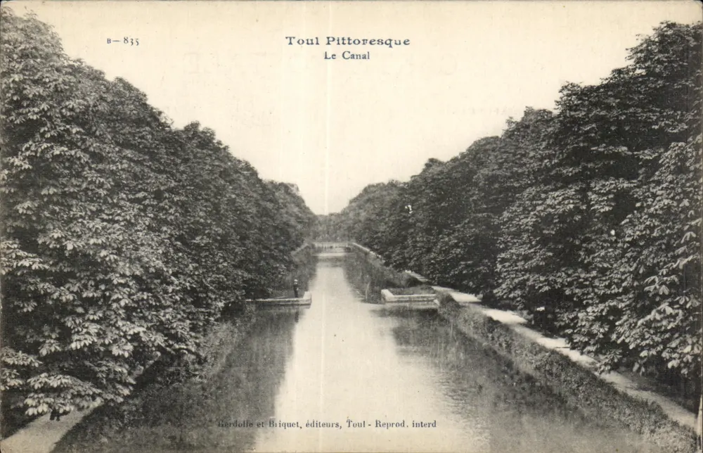 Toul Pittoresque — O Canal — Gardolle e Biiquet, editores, Toul - Frente