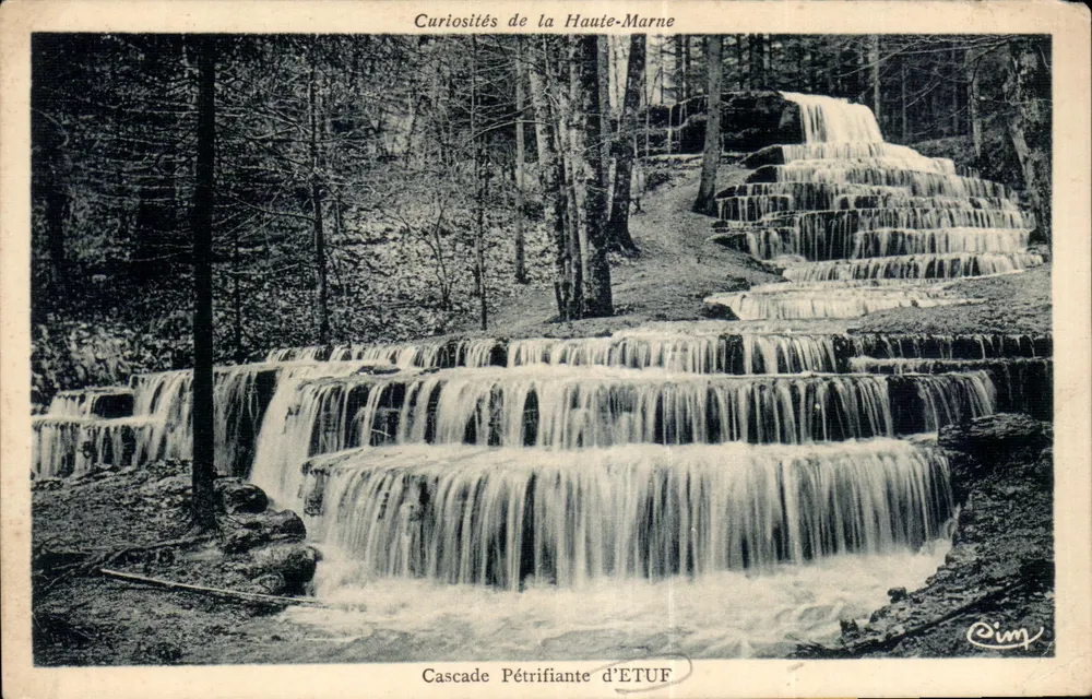 Cascata Petrificada de Etuf - Curiosidades da Alta Marne — Editor Cim - Frente