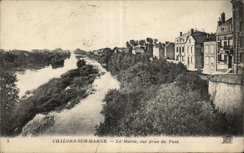 Chalons-sur-Marne — Die Marne, Ansicht vom Pont — JND Hot. - Vorderseite