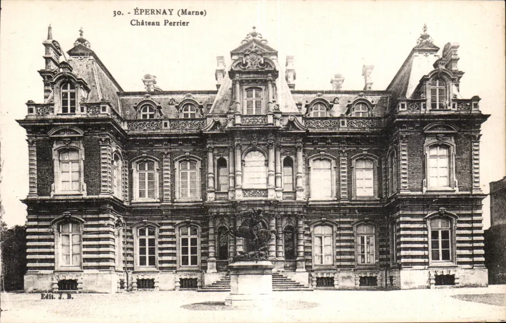 Épernay (Marne) - Castelo Perrier — Ed. J.B. - Frente