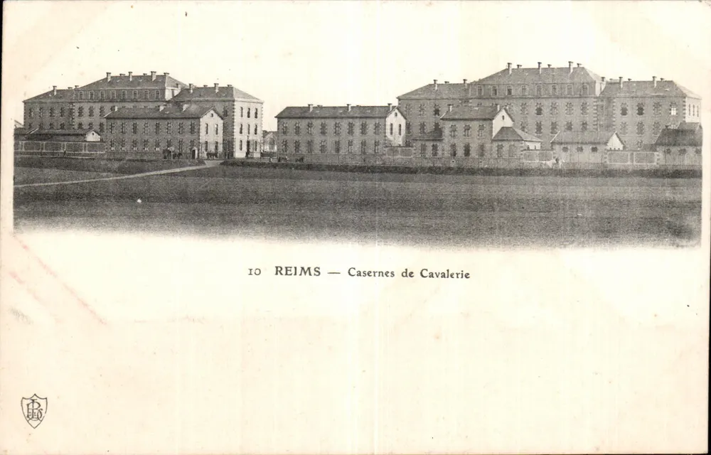 Reims — Casernas de Cavalaria — editor P. D. - Frente