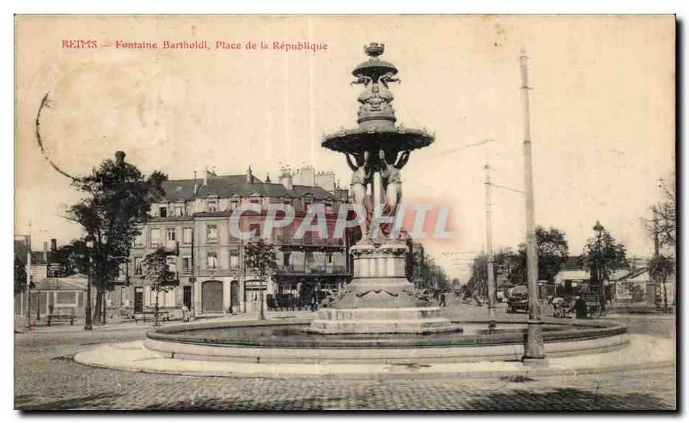Reims — Fontäne Bartholdi, Place de la République - Vorderseite