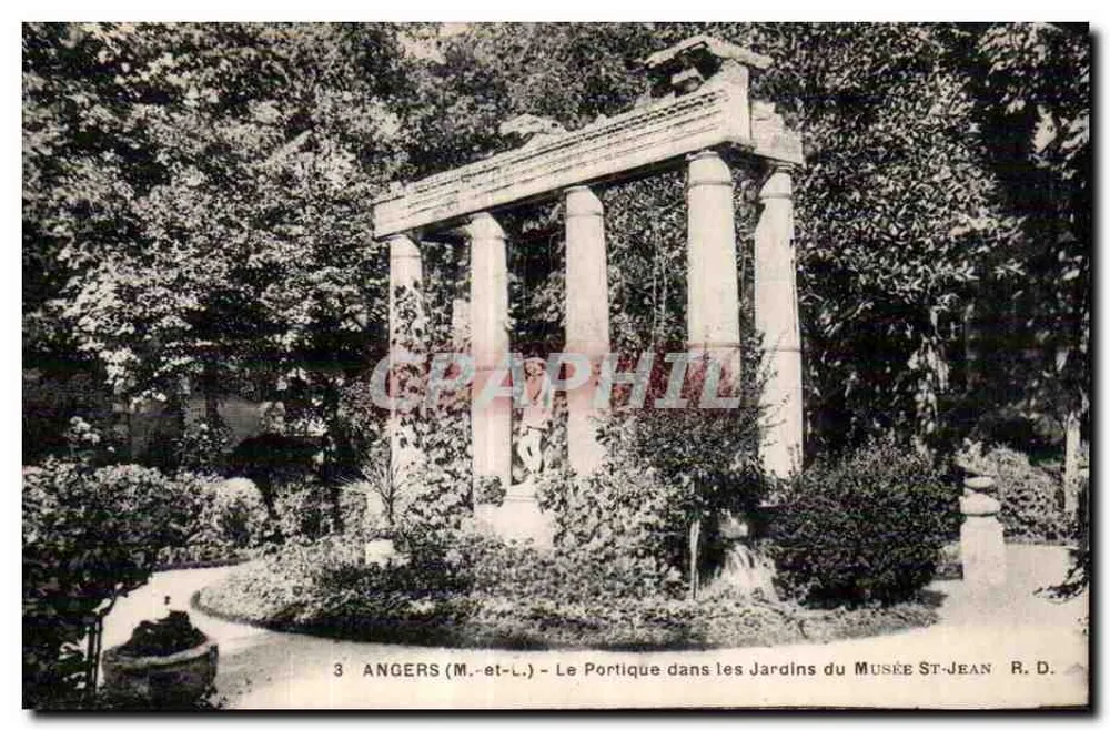 Angers (M.-et-L.) — Der Portikus in den Gärten des Museums Saint-Jean — R.D. - Vorderseite