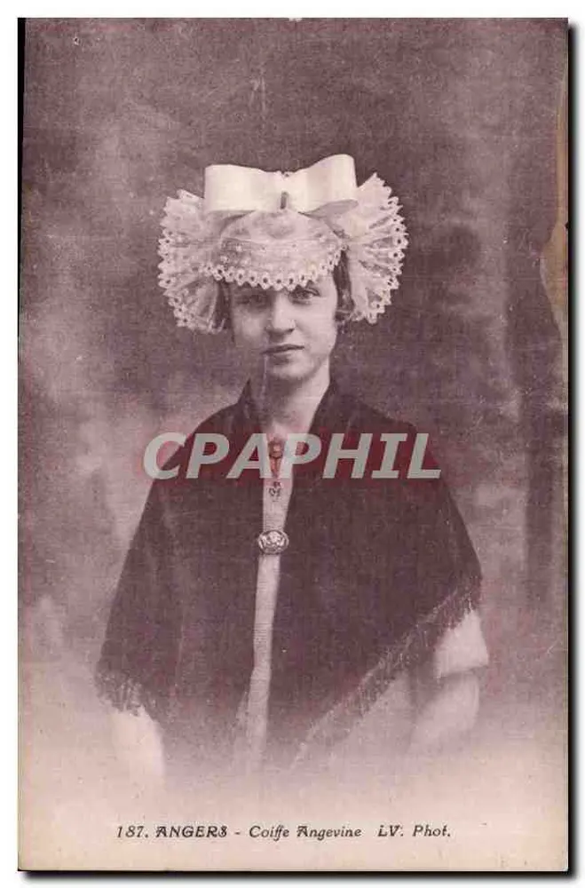 Angers - Cappello Angevino - LV. Fot. - Recto