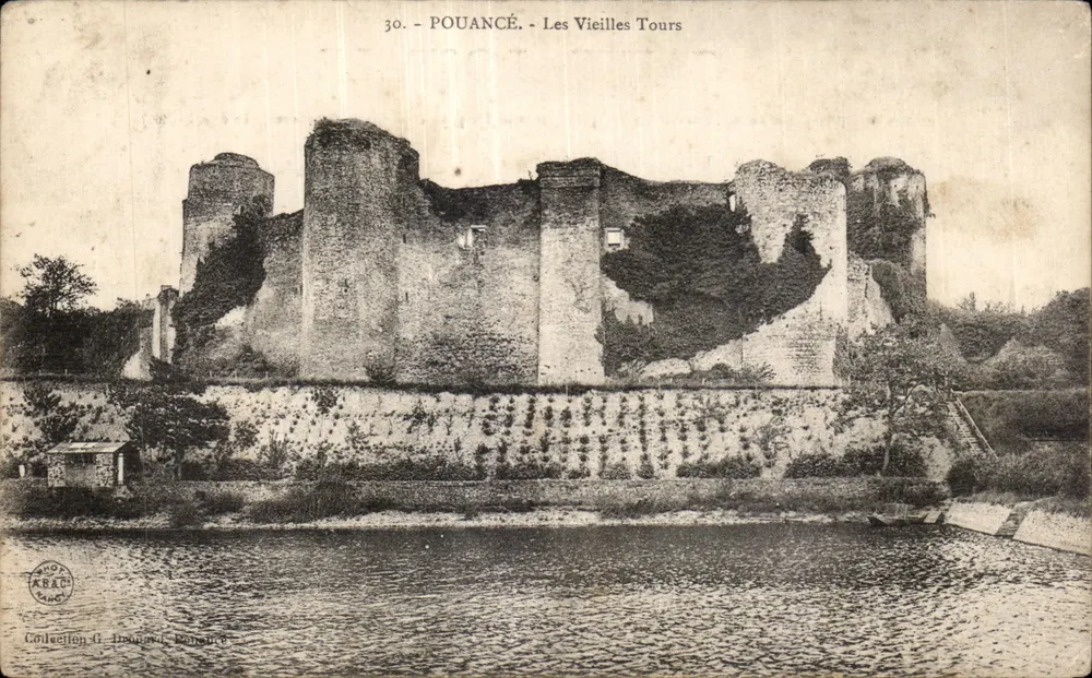 Pouancé - As Velhas Torres — Coleção G. Drouard, n°30 - Frente