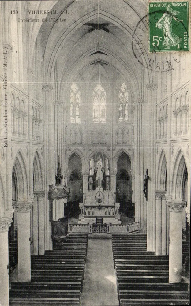 Vihiers (M.-&-L.) — Interior da Igreja — Ed. F. Goubin-Faure, n°130 - Frente