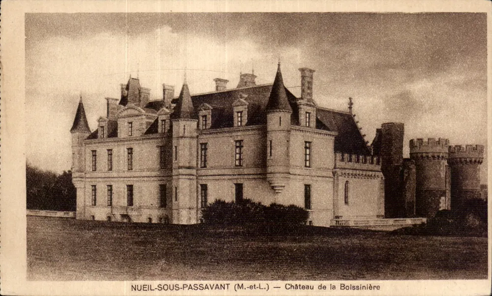 Nueil-sous-Passavant (M.-et-L.) — Schloss la Boissinière - Vorderseite