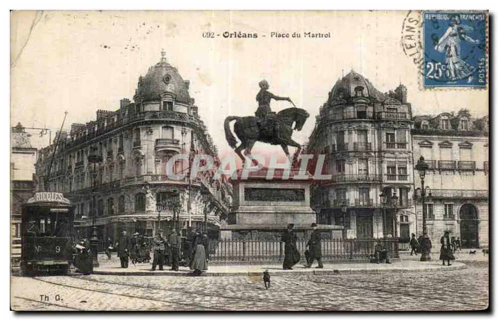 Orléans - Praça do Martrol — estátua equestre, trêm n°9, edifícios haussmannianos — Th. G. (editor) n°692 - Frente