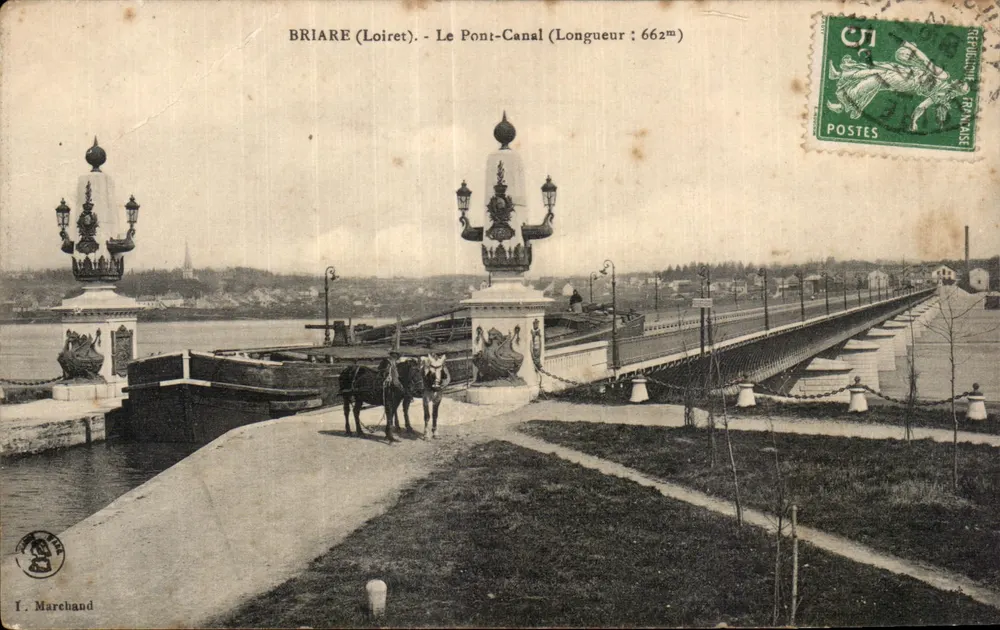 Briare (Loiret) - O Ponte-Canal (Comprimento: 662m) — I. Marehand - Frente