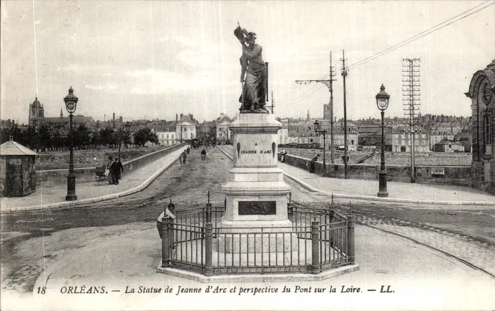 Orléans — Die Statue der Joan of Arc und Perspektive der Brücke über die Loire — LL. - Vorderseite