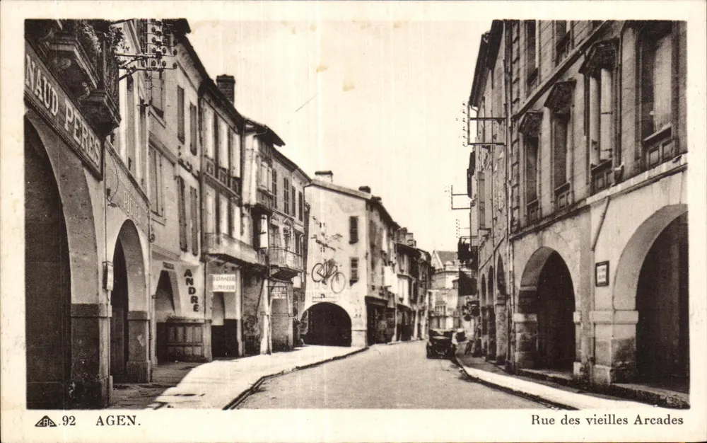 Agen — Rue des vieilles Arcades — Cie des Arts Photographiques de Strasbourg - Vorderseite