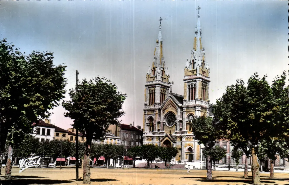 Saint-Chamond (Loire) — Place de la Liberté. Kirche Notre-Dame — VIAL, n° 203 - Vorderseite