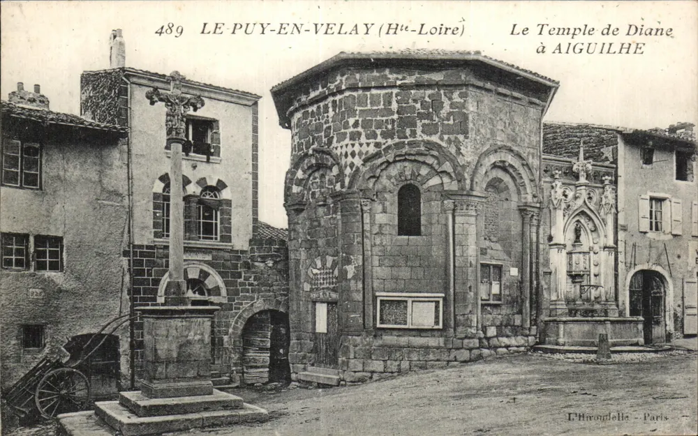 Der Tempel der Diana in Aiguilhe — Le Puy-en-Velay (Haute-Loire) — L'Hirondelle, Paris, Nr. 489 - Vorderseite