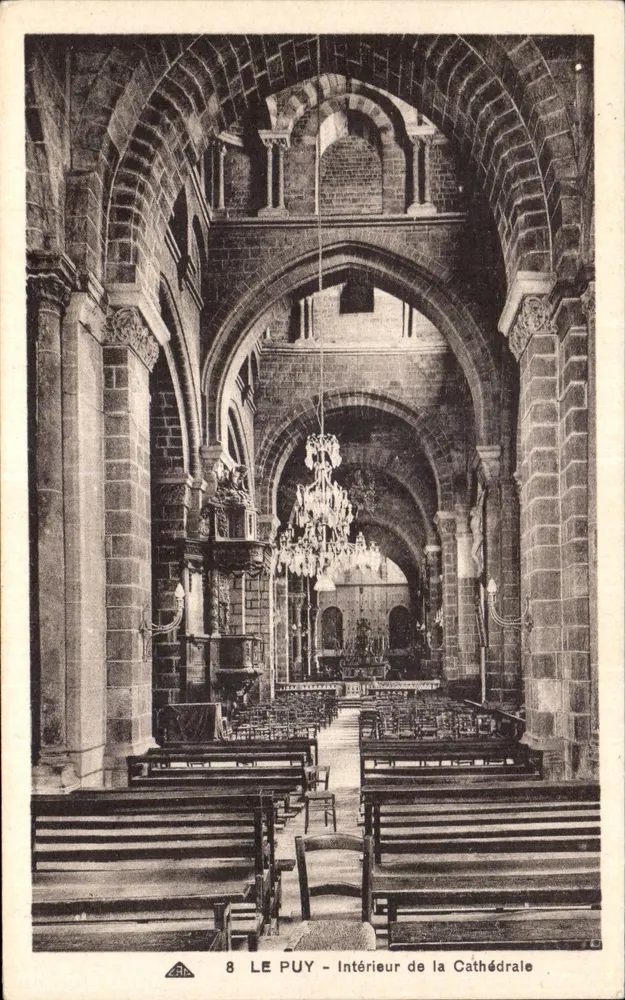 Le Puy - Interior da Catedral — editor C. Albrecht & Cie, n°8 - Frente