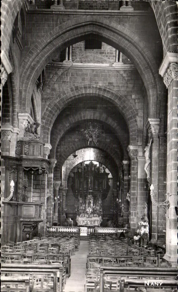 Interior da Catedral — Le Puy (Haute-Loire) — Éditions Xavier MAPPUS - Frente