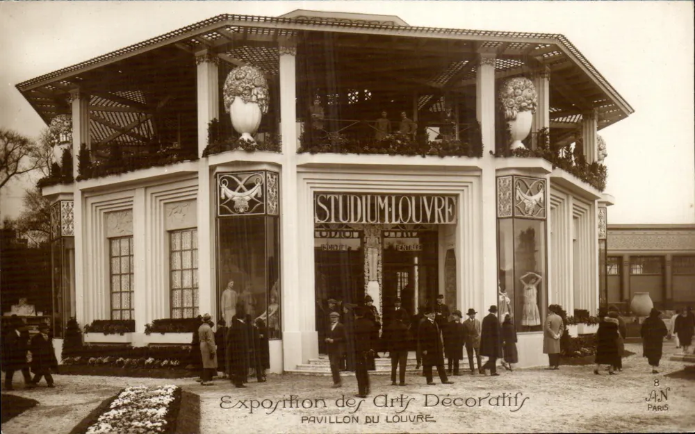 Exposition des Arts Décoratifs — Pavillon du Louvre — Verleger A.J.N. n°8 - Vorderseite