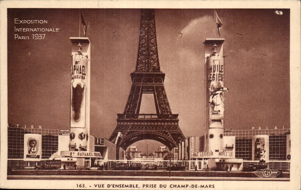 Internationale Ausstellung Paris 1937 — Überblick, aufgenommen vom Champ-de-Mars — Verlag: H. Chipault, Boulogne-sur-Seine - Vorderseite