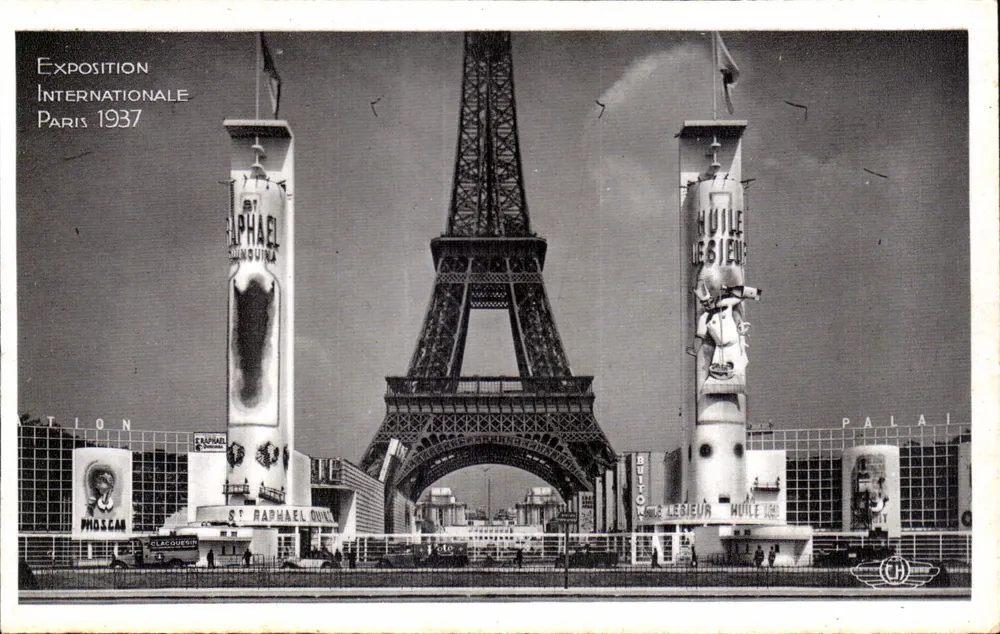 Internationale Ausstellung Paris 1937 — Ansicht des Champ-de-Mars mit der Eiffelturm — H. Chipault, Boulogne-sur-Seine - Vorderseite