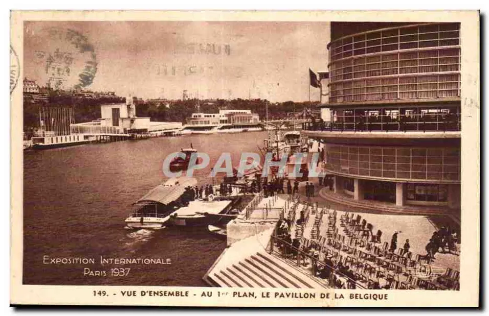 Internationale Ausstellung Paris 1937 — Überblick mit Vordergrundansicht des belgischen Pavillons - Vorderseite