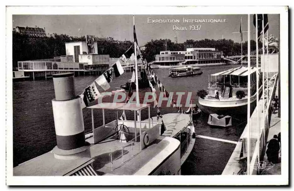 Internationale Ausstellung Paris 1937 — Ansicht des Hafens mit Booten und Fahnen - Vorderseite