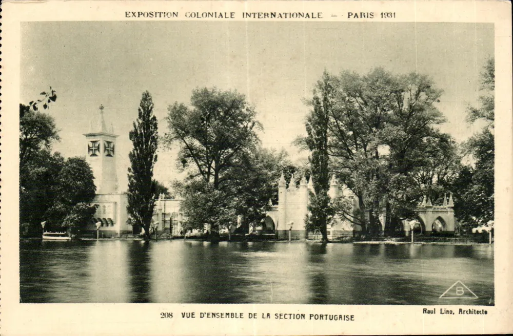 Internationale Kolonialausstellung — Paris 1931 — Übersicht der portugiesischen Abteilung — Raul Lino, Architekt - Vorderseite