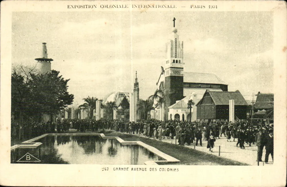 Internationale Kolonialausstellung — Paris 1931 — Große Avenue der Kolonien — Verleger Braun & Cie - Vorderseite