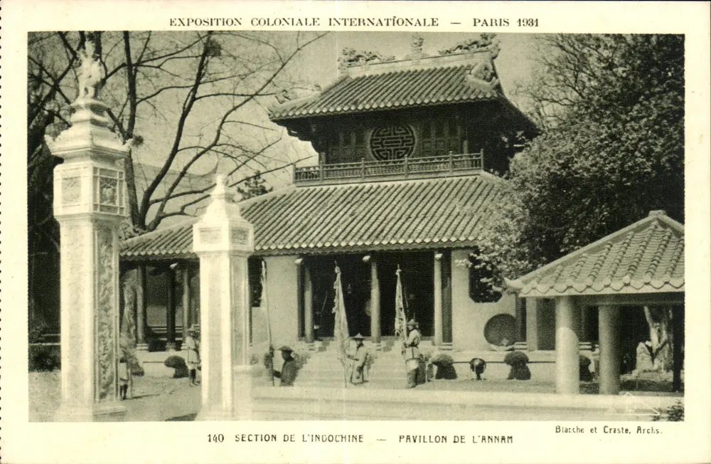 Internationale Kolonialausstellung — Paris 1931 — Indochina-Abteilung — Pavillon von Annam — Biache et Craste, Archs. - Vorderseite