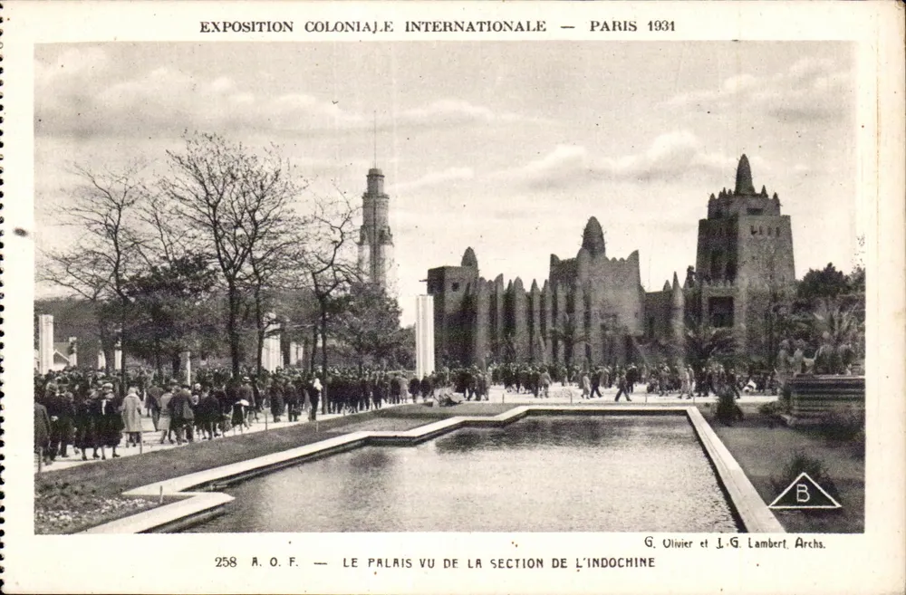 Internationale Kolonialausstellung — Paris 1931 — Das Palais aus der Sektion Indochina gesehen — G. Olivier und J.G. Lambert, Archs. - Vorderseite