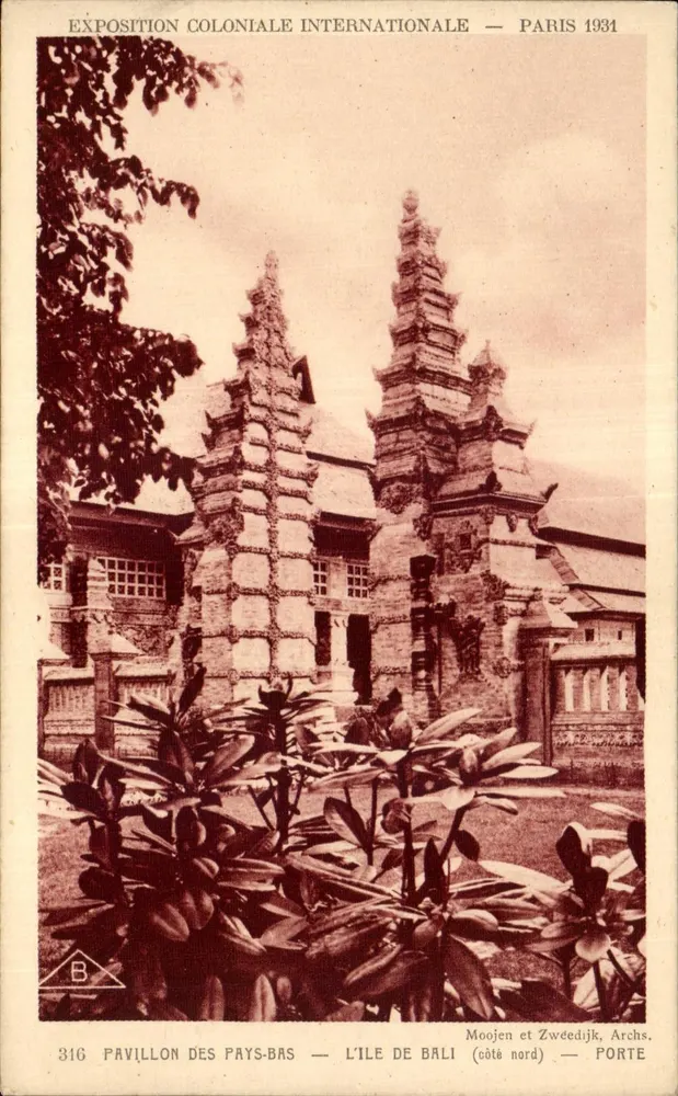 Internationale Kolonialausstellung — Paris 1931 — Pavillon der Niederlande — Bali — Tor - Vorderseite