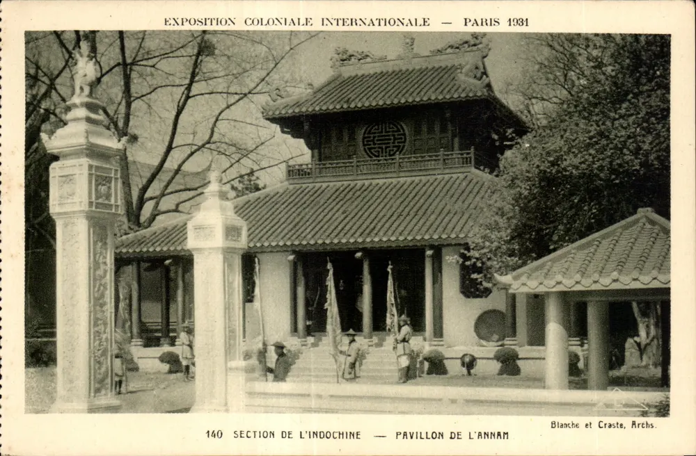 Internationale Kolonialausstellung — Paris 1931 — Indochina-Abteilung — Pavillon von Annam — Blanche et Craste, Archs. - Vorderseite