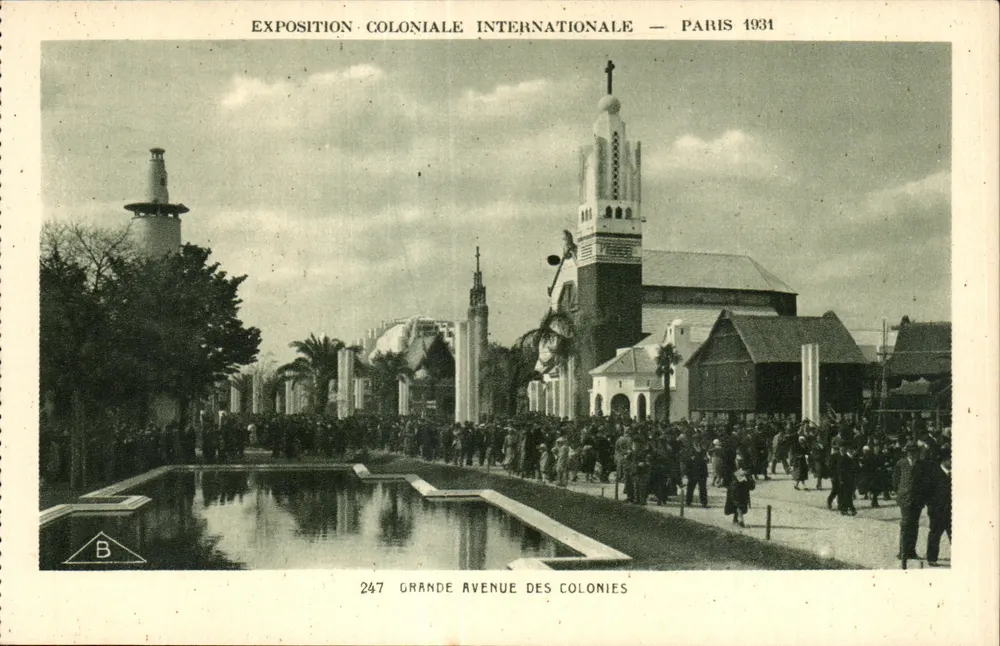 Internationale Kolonialausstellung — Paris 1931 — Große Avenue der Kolonien — Verlag Braun & Cie - Vorderseite