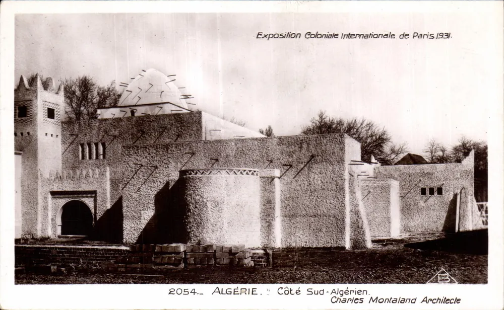 Algerien — Süd-Algerischer Teil — Internationale Kolonialausstellung Paris 1931 — Architekt Charles Montaland - Vorderseite