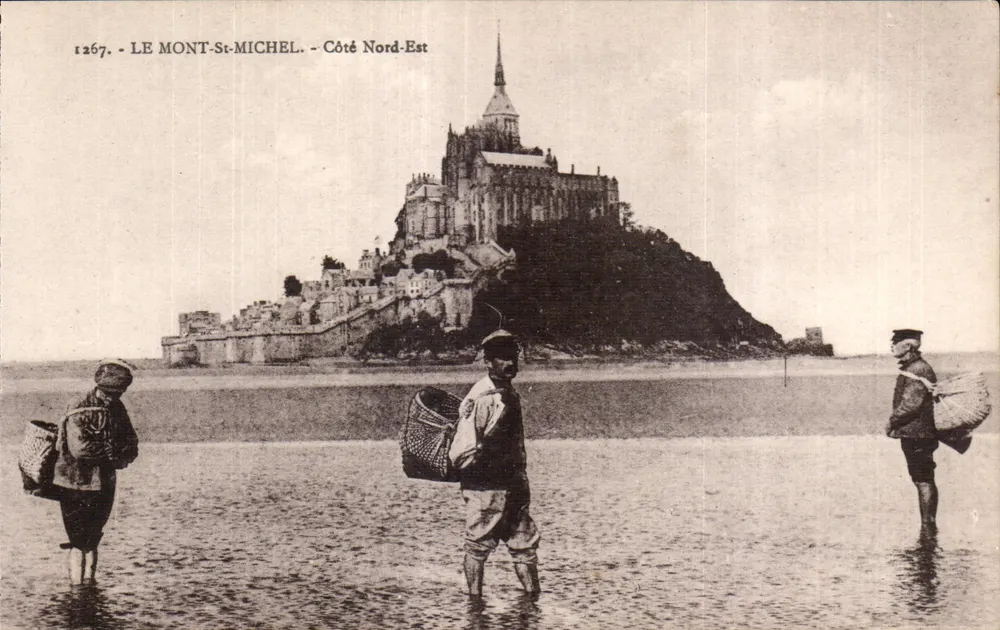 Mont-Saint-Michel - Nordosten — Ansicht von der Bucht mit drei Fischern — Verlag Laurent-Nel, Rennes, n° 1267 - Vorderseite