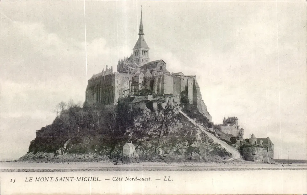 Mont-Saint-Michel — Nordwestseite — LL. - Vorderseite