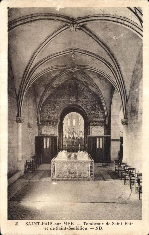 Saint-Pair-sur-Mer — Grabmale von Saint-Pair und Saint-Seubilion — ND. - Vorderseite