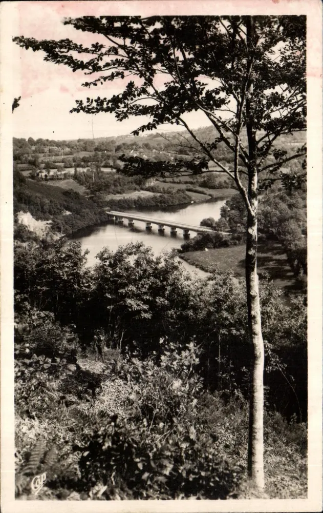 St-Hilaire-du-Harcouët — Tal der Selune — Verleger C.A.P. Paris - Vorderseite
