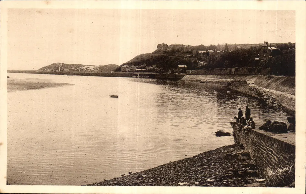 Carteret — Allgemeiner Blick auf den Hafen — Éditions Normandes, Le Gouy, Serie 4379 - Vorderseite