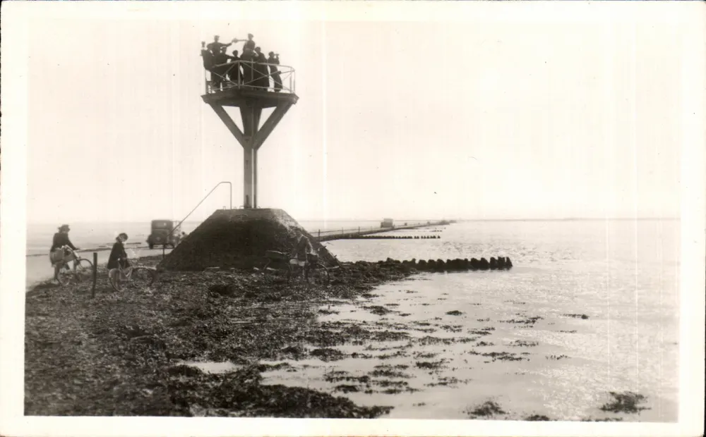 Insel Noirmoutier — Schutzhaus am Passage du Gois — Édit. NOZAISS, 18, Avenue du Côteau - NANTES - Vorderseite