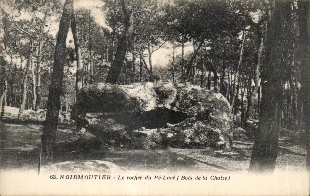 Noirmoutier - O rochedo do Pé-Lavé (Bosque da Chaize) - Frente