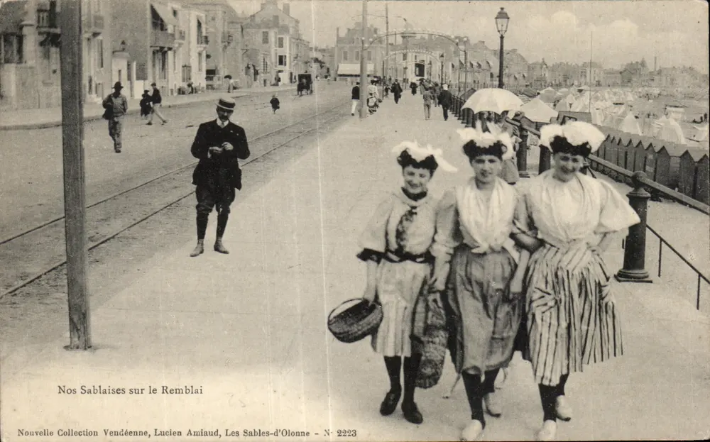 Unsere Sablaises am Ufer — Lucien Amiaud, Les Sables-d'Olonne — Nr. 2223 - Vorderseite