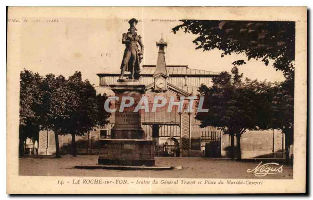 LA ROCHE-sur-YON - Statue des Generals Travot und Place du Marché-Cowourt — Verlag Stegus, n°14 - Vorderseite