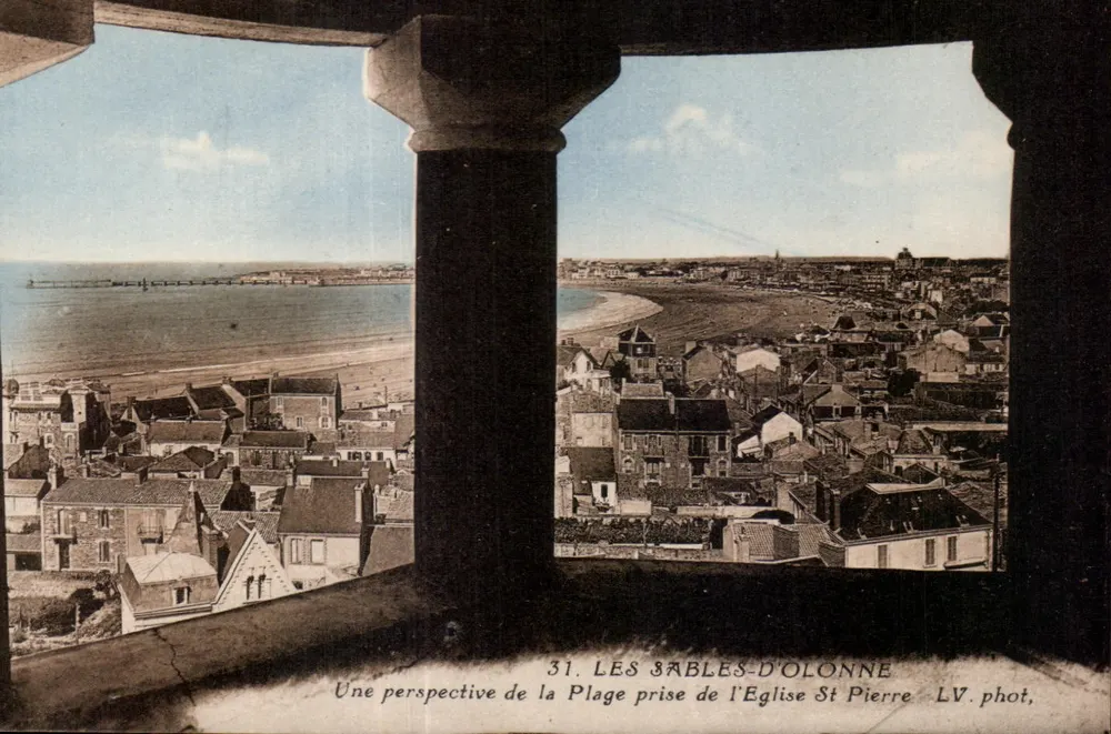 Les Sables-d'Olonne — Blick auf den Strand vom Saint-Pierre Kirchhof — LV. phot. - Vorderseite