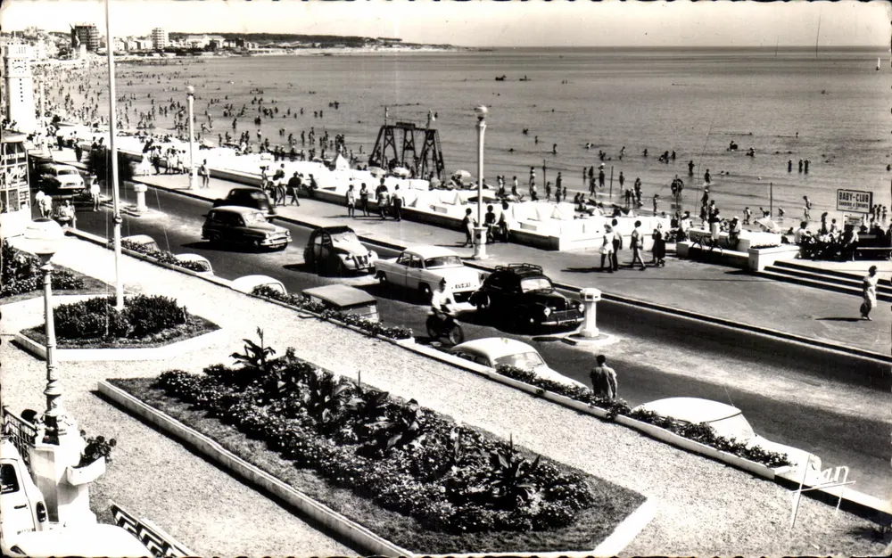 Les Sables-d'Olonne — Die Strandpromenade und der Damm — Les Éditions Auderterre - Vorderseite