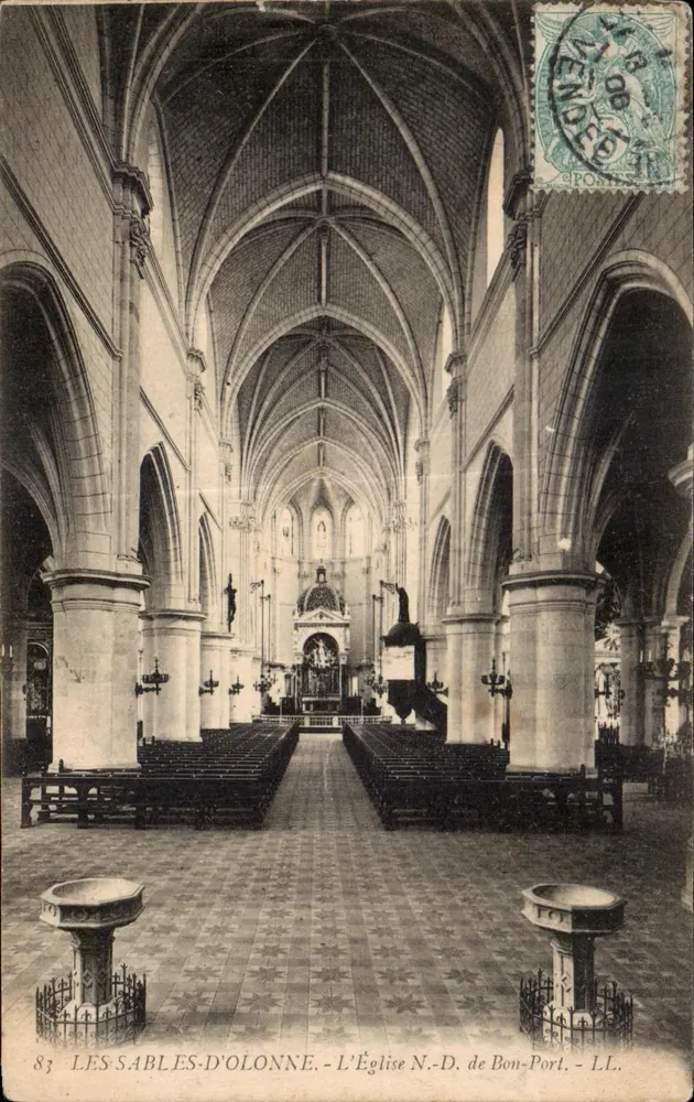 Les Sables-d'Olonne — A Igreja Nossa Senhora do Bom Porto — LL. — n°83 - Frente
