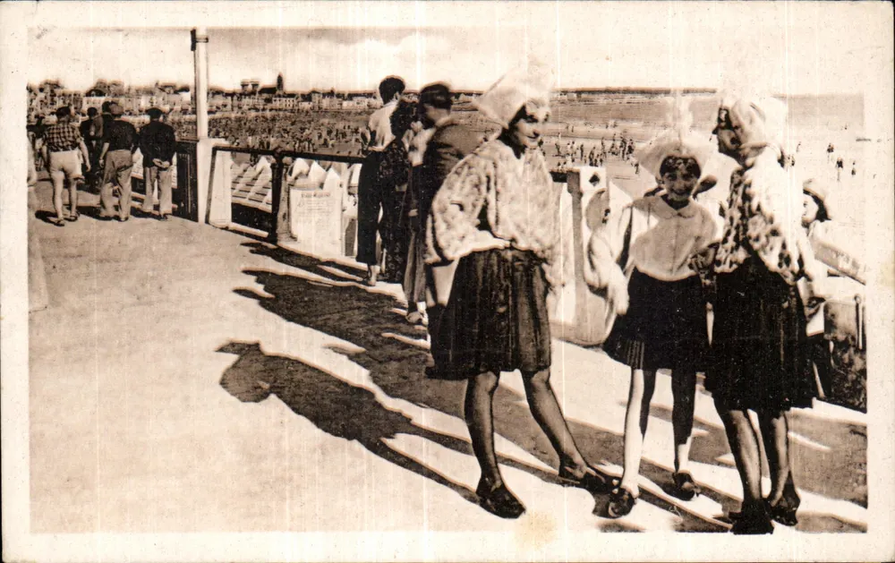 Les Sables-d'Olonne — Der Damm und der Strand — C' CES ARTS PHOTO-MÉCANIQUE - Vorderseite