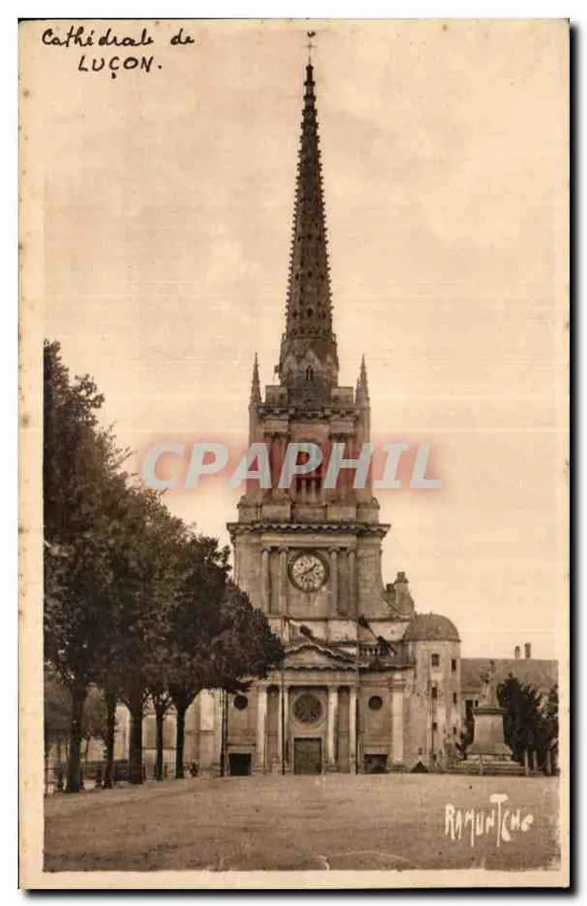 Kathedrale von Luçon — Glockenturm aus ca. 1700, Höhe 75 m — Éditions Artistiques Raymond Bergevin, La Rochelle - Vorderseite