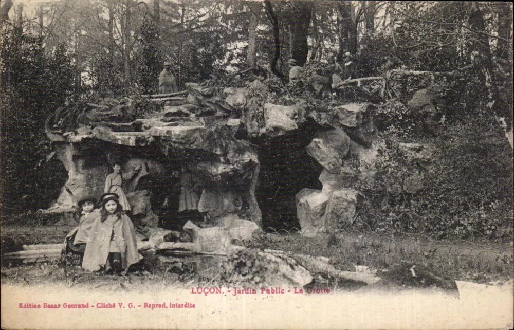 Luçon - Öffentlicher Garten - Die Höhle — Edition Bazan Gouraud, Cliché V. G. - Vorderseite