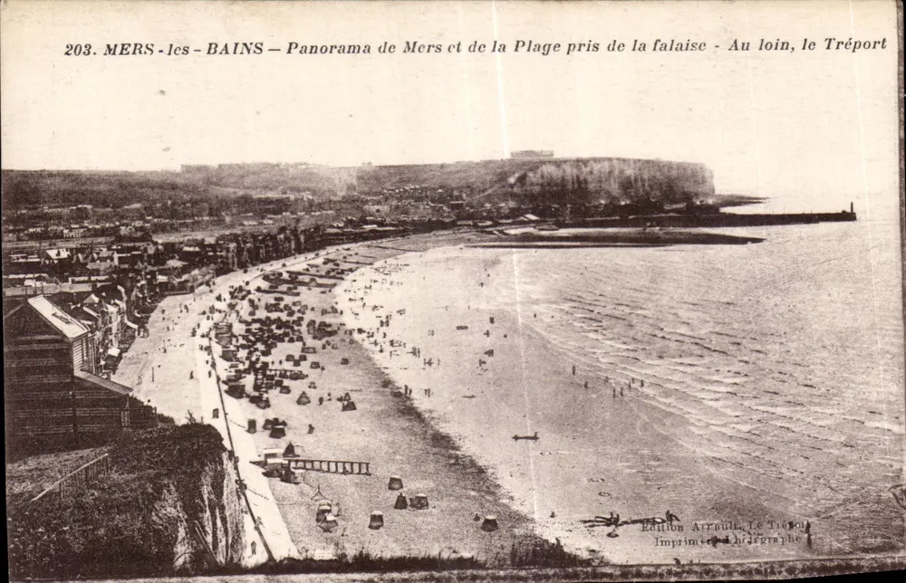 MERS-les-BAINS — Panorama von Mers und der Strand vom Kliff aus — Im Hintergrund, der Tréport - Vorderseite
