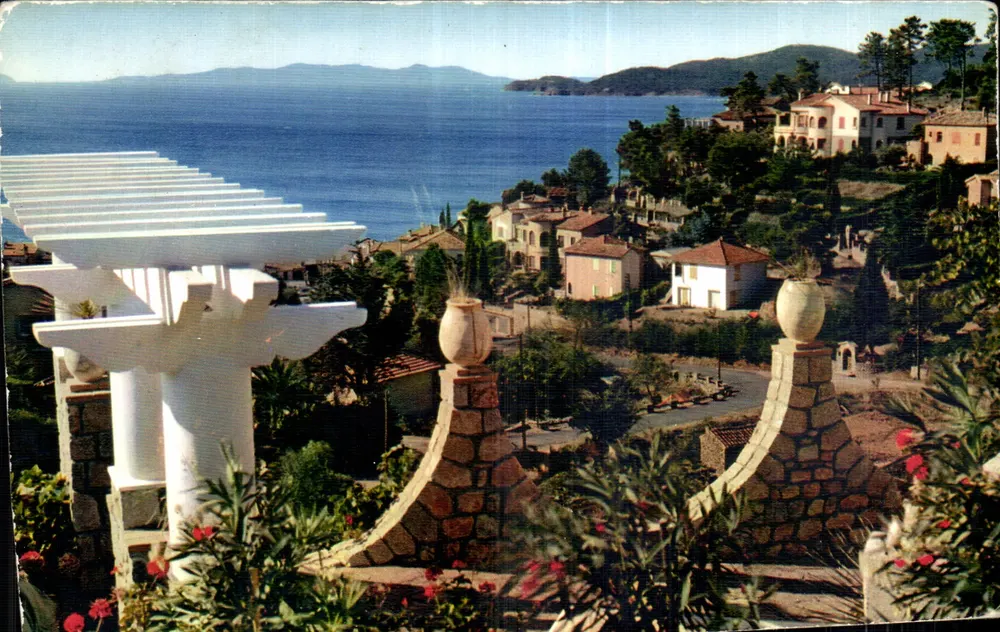 Allgemeiner Blick auf La Lavandou — Côte d'Azur — Éditions Les Mimosas, Nice - Vorderseite