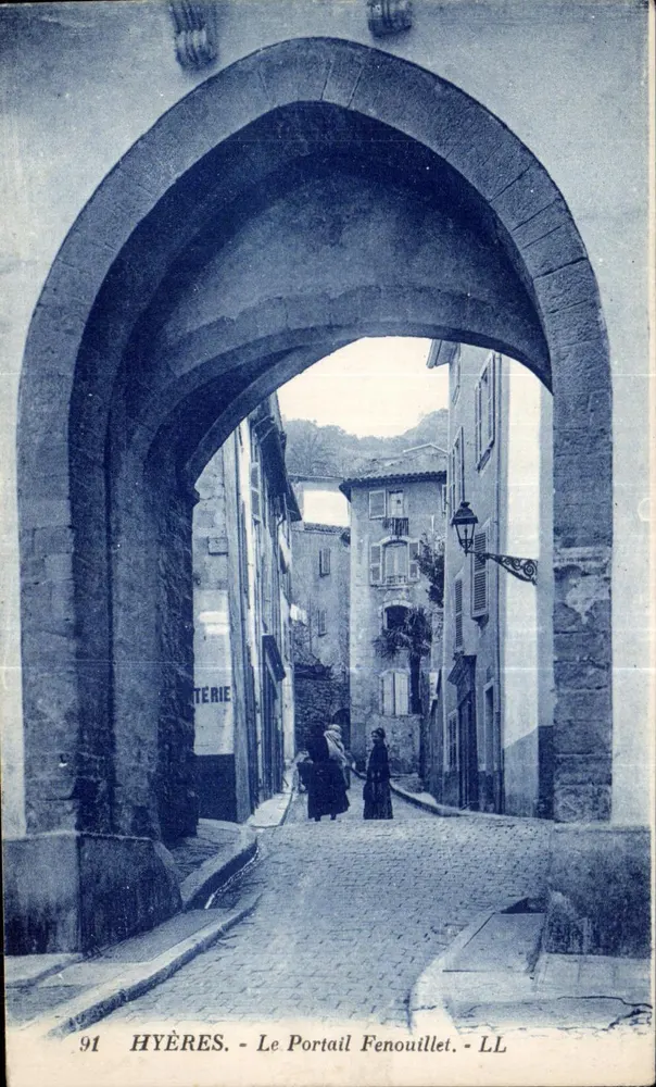 Hyères - O Portal Fenouillet - LL - Frente